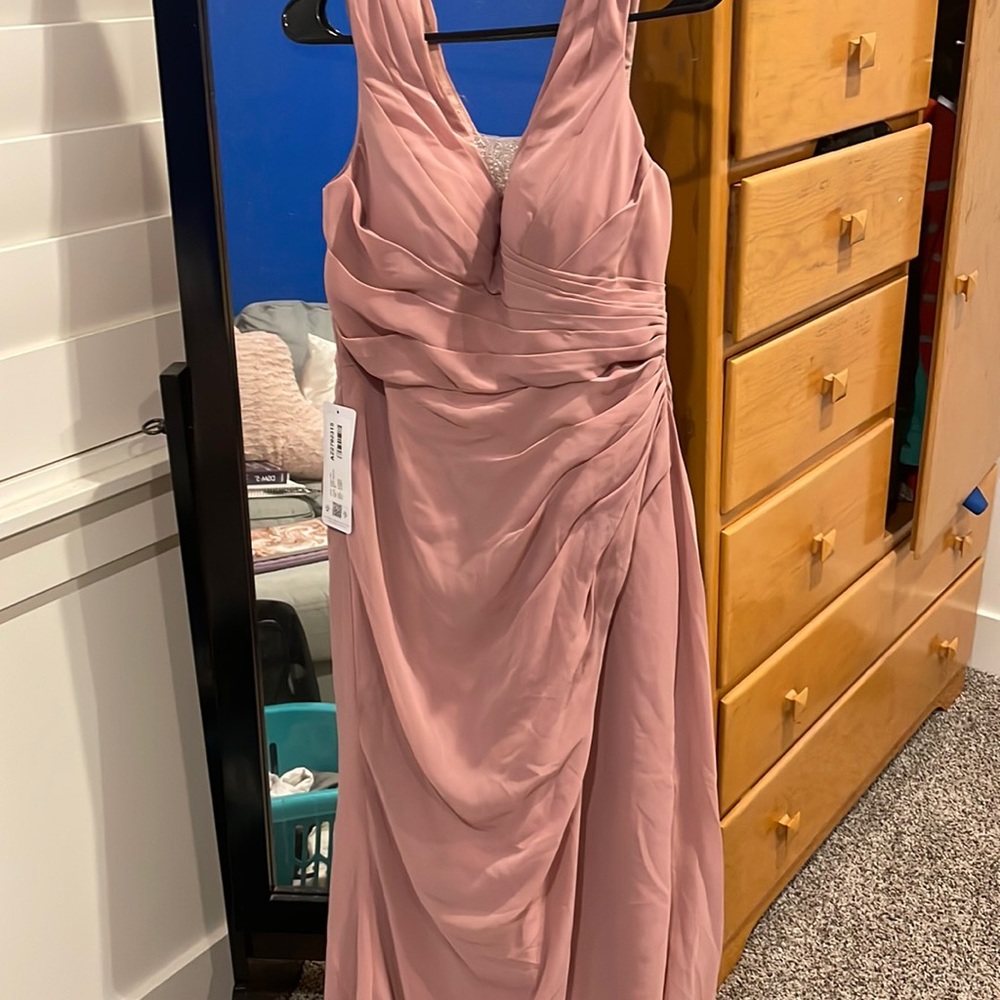 Women’s Long Pink Bridesmaid Dress